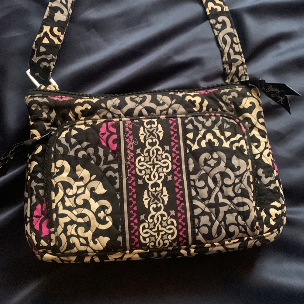 Vera Bradley Purse with adjustable strap - Picture 2 of 5
